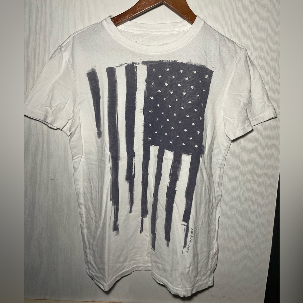 American Eagle Outfitters Short Sleeve American Flag Tee T-Shirt S